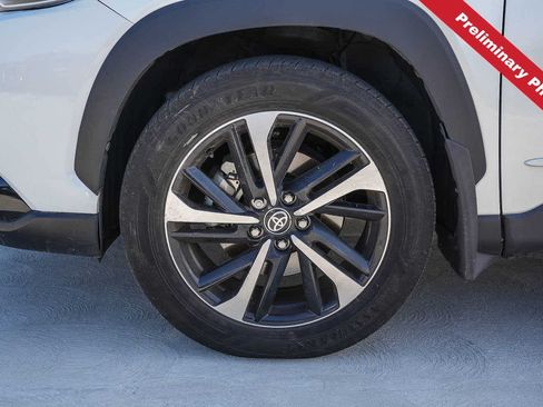 Used 2024 Toyota Corolla Cross AWD Hybrid w/ Convenience Package image 12