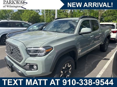 Used 2023 Toyota Tacoma TRD Off-Road w/ TRD Premium Off Road Package AWD/4WD image 1