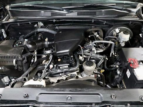 Used 2019 Toyota Tacoma SR image 29