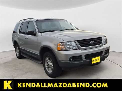 Used 2002 Ford Explorer XLT image 7