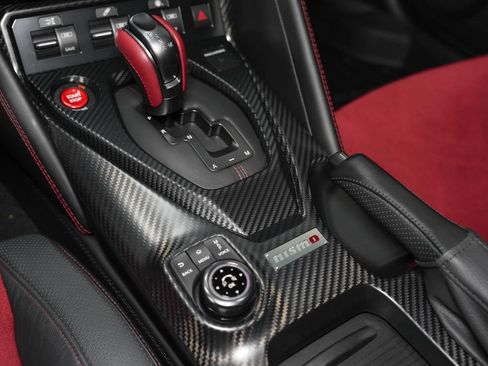 Used 2018 Nissan GT-R NISMO AWD/4WD image 42