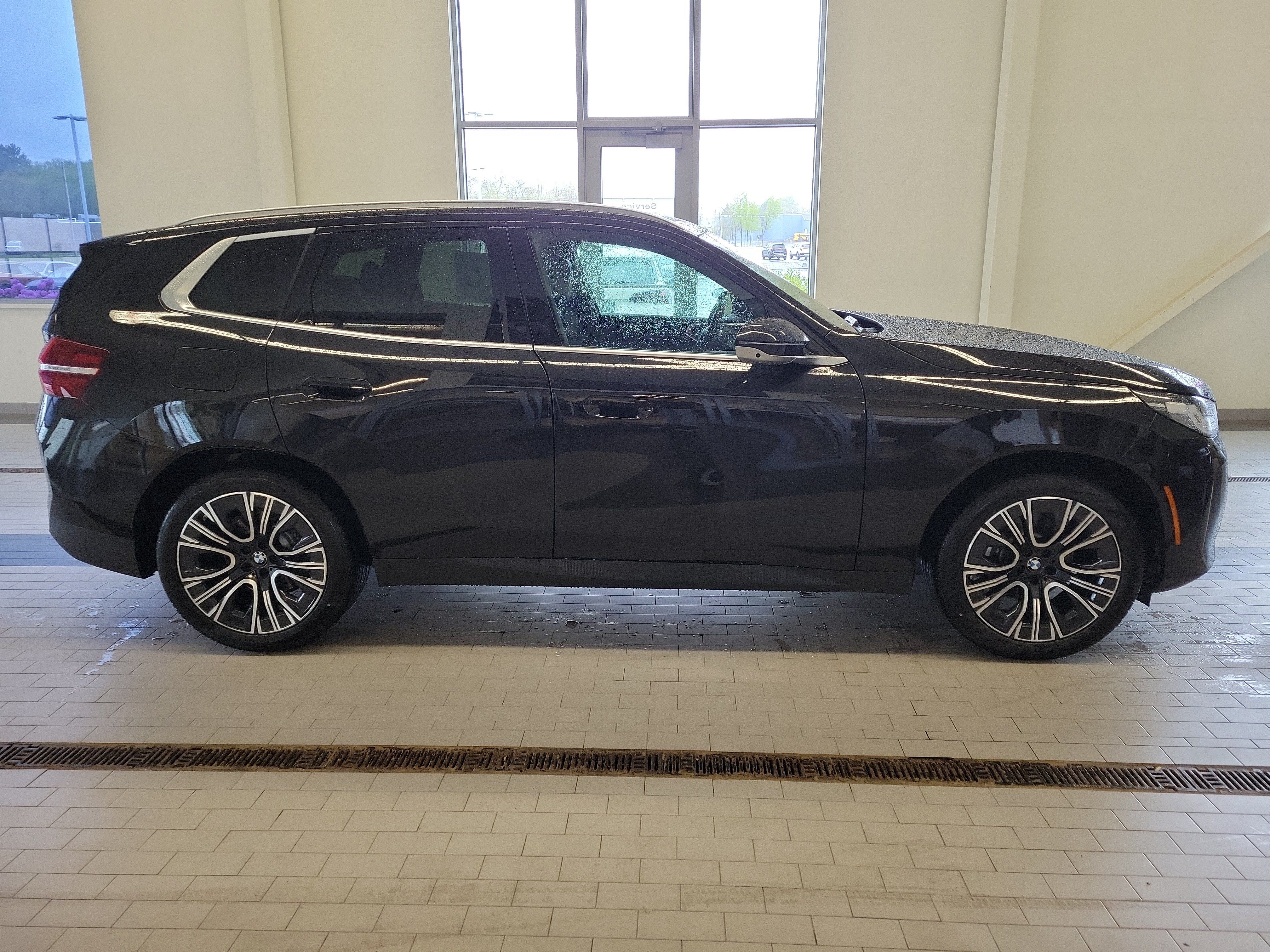 Used 2026 BMW X3 xDrive30i w/ Premium Package AWD/4WD image 4