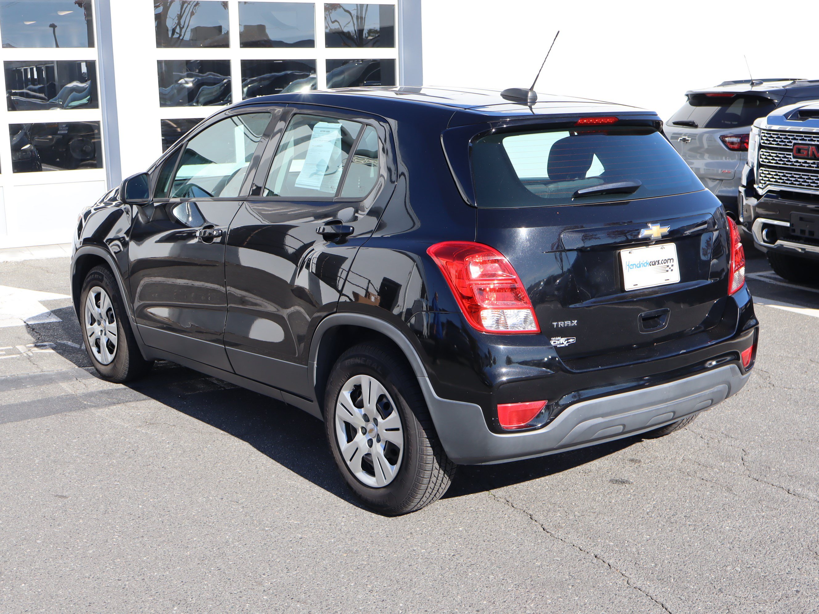 Used 2018 Chevrolet Trax LS FWD image 8