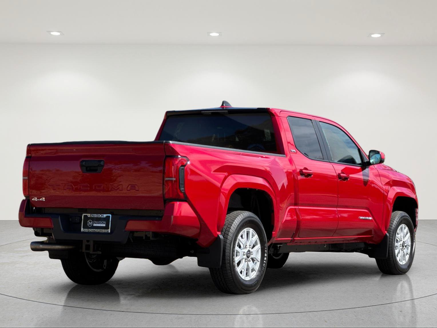Used 2026 Toyota Tacoma SR5 AWD/4WD image 6