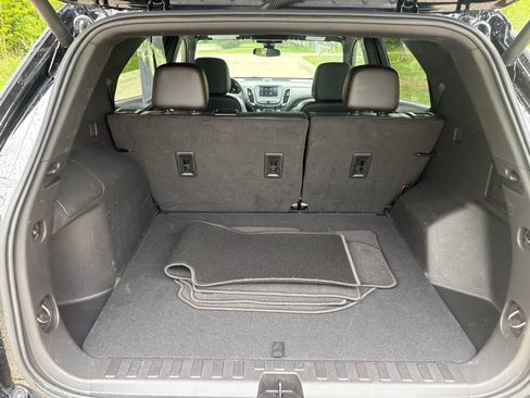 Used 2024 Chevrolet Equinox RS AWD/4WD image 45