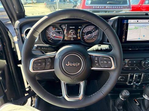 New 2027 Jeep Wrangler Unlimited Sahara AWD/4WD image 10