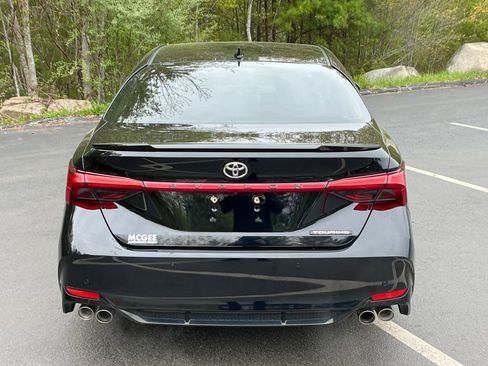 Used 2019 Toyota Avalon Touring w/ Advanced Safety Package FWD image 4