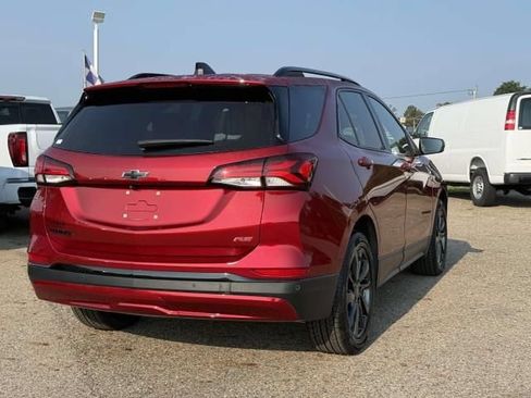 Used 2024 Chevrolet Equinox RS FWD image 5
