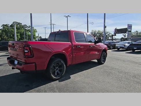 Used 2025 RAM 1500 Big Horn RWD image 32