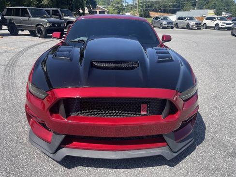 Used 2017 Ford Mustang GT Premium w/ GT Performance Package RWD image 5