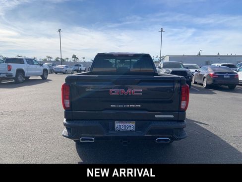 Used 2022 GMC Sierra 1500 Elevation w/ Preferred Package image 5