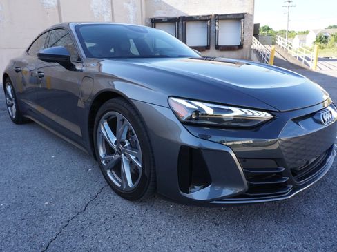 Used 2023 Audi e-tron GT Premium Plus AWD/4WD image 5