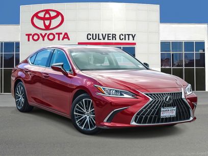 Used 2025 Lexus ES 300h w/ Premium Package