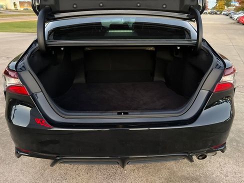 Used 2022 Toyota Camry SE image 20