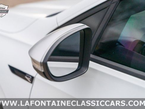 Used 2022 Volkswagen Golf R image 25