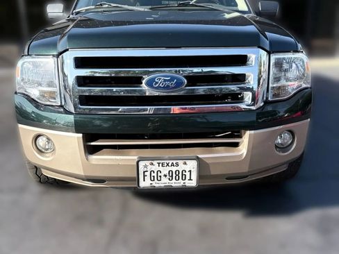 Used 2014 Ford Expedition XLT w/ Equipment Group 202A image 8