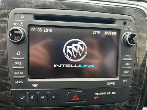 Used 2013 Buick Enclave Premium image 25