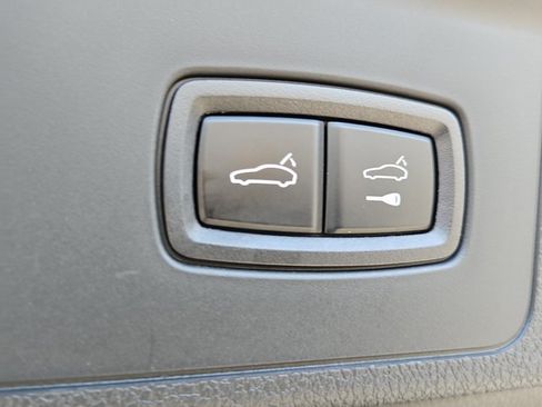 Certified 2024 Porsche Panamera 4 AWD/4WD image 17
