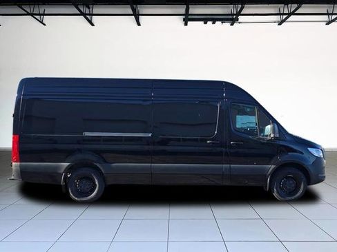 New 2026 Mercedes-Benz Sprinter 2500 image 3
