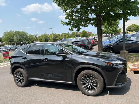 Certified 2025 Lexus NX 250 AWD w/ Accessory Package (2T) image 13