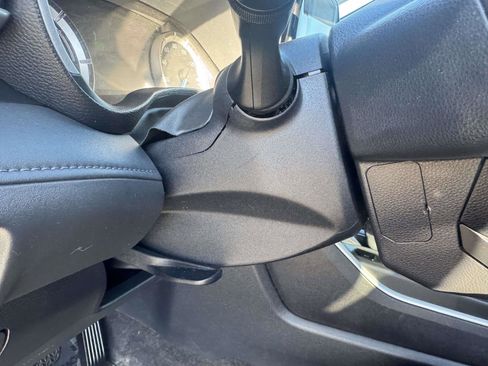 Certified 2023 Toyota Highlander XLE image 33