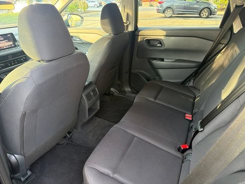 Used 2025 Nissan Rogue S AWD/4WD image 17
