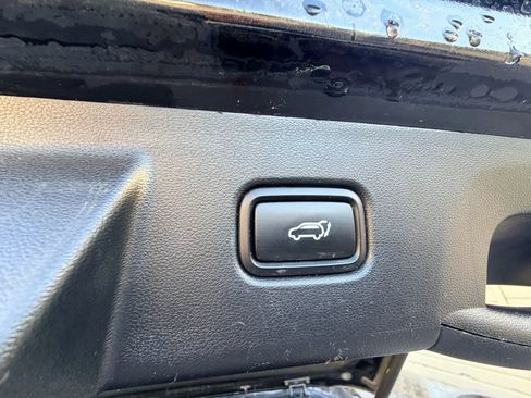 Used 2022 Hyundai Tucson Limited image 24