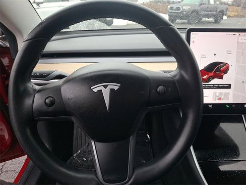 Used 2019 Tesla Model 3 Performance image 21