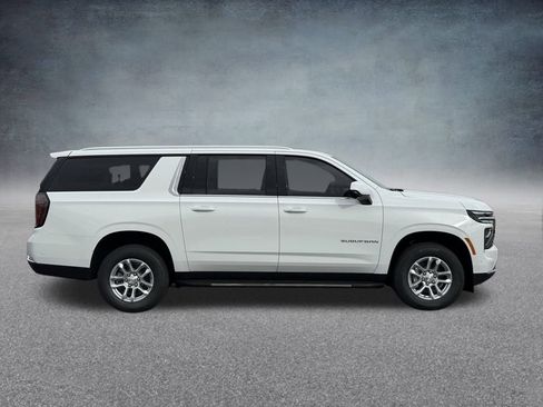 New 2026 Chevrolet Suburban LT image 2