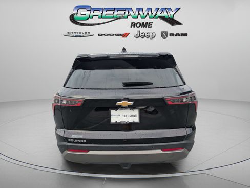 Used 2026 Chevrolet Equinox LT w/ Convenience Package II FWD image 6