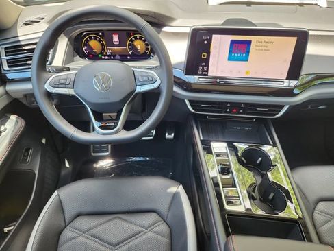New 2026 Volkswagen Atlas Peak Edition AWD/4WD image 25
