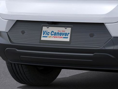 New 2026 Chevrolet Equinox EV LT image 38