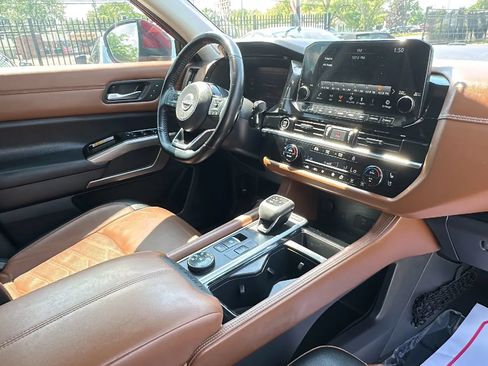 Used 2023 Nissan Pathfinder Platinum AWD/4WD image 22