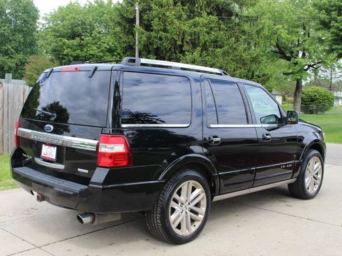 Used 2016 Ford Expedition Platinum AWD/4WD image 9