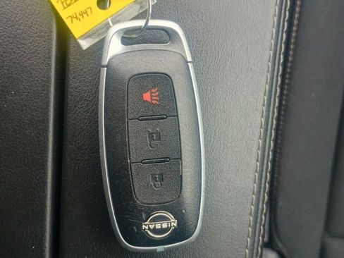 Used 2023 Nissan Rogue S AWD/4WD image 25
