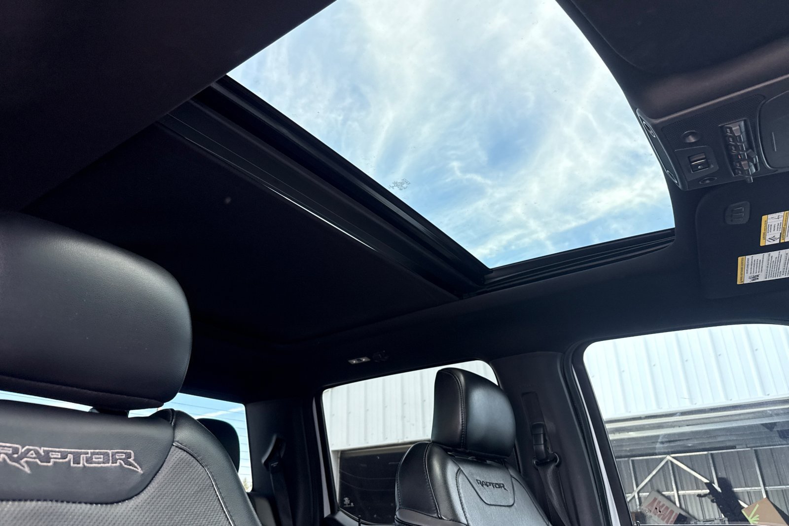 Used 2020 Ford F150 Raptor w/ Equipment Group 802A Luxury AWD/4WD image 18