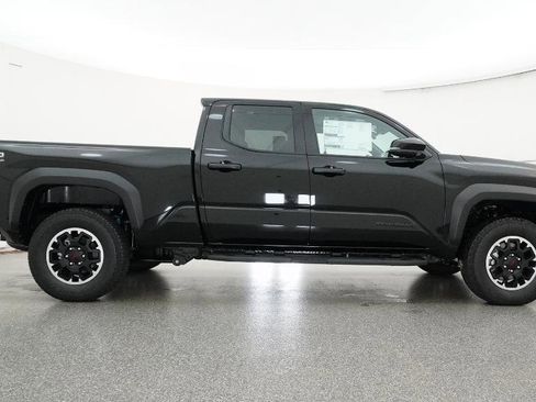 New 2025 Toyota Tacoma TRD Off-Road image 30