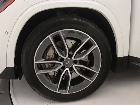 Certified 2025 Mercedes-Benz GLA 35 AMG 4MATIC image 30