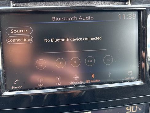 Used 2019 Nissan Rogue SV image 18