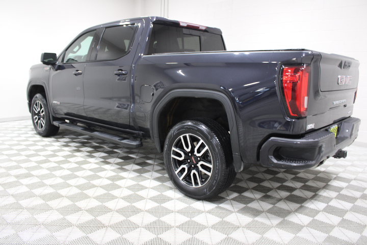 Used 2023 GMC Sierra 1500 AT4 w/ AT4 Preferred Package AWD/4WD image 9