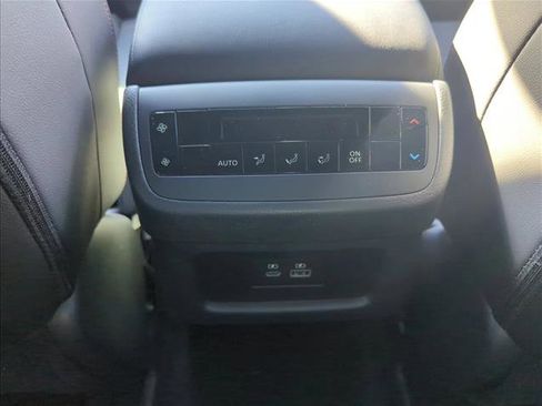 Used 2025 Nissan Pathfinder Rock Creek image 16