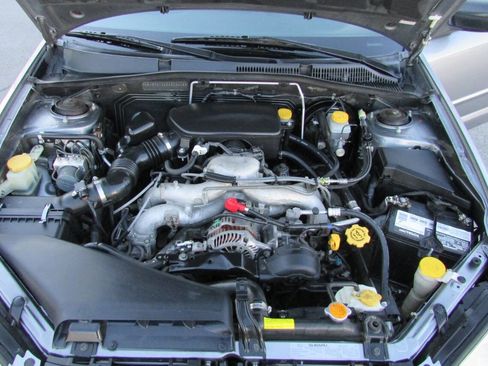 Used 2008 Subaru Outback 2.5i image 11