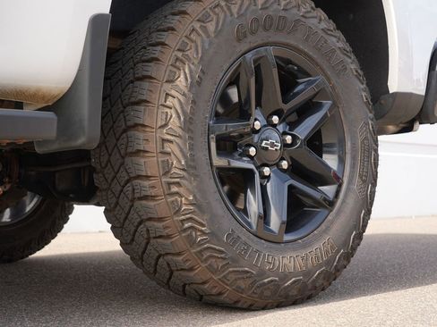 Used 2022 Chevrolet Silverado 1500 LT Trail Boss w/ Bed Protection Package AWD/4WD image 34