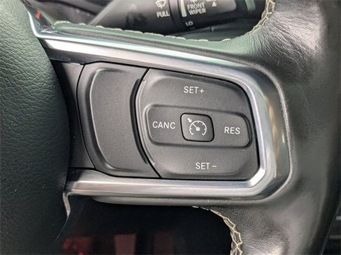Used 2020 Jeep Gladiator Overland image 23