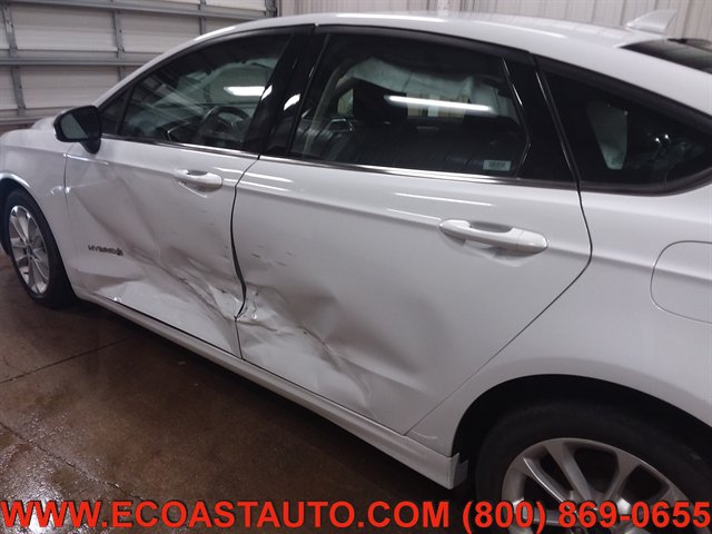 Used 2019 Ford Fusion SE FWD image 17