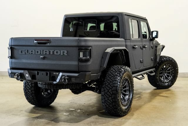 Used 2025 Jeep Gladiator Rubicon w/ Safety Group AWD/4WD image 7