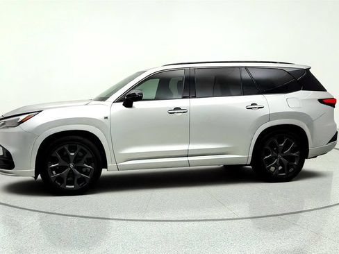 Used 2024 Lexus TX 500h AWD w/ Technology Package image 8