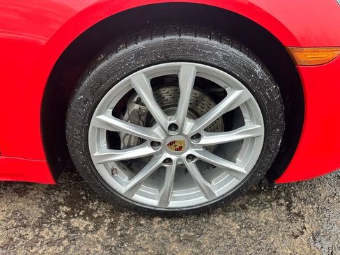 Used 2019 Porsche 718 Cayman image 15