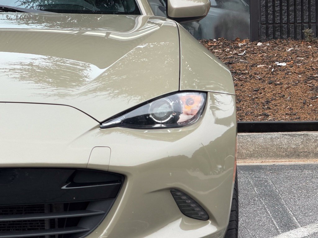 Used 2023 MAZDA MX-5 Miata Grand Touring RWD image 5