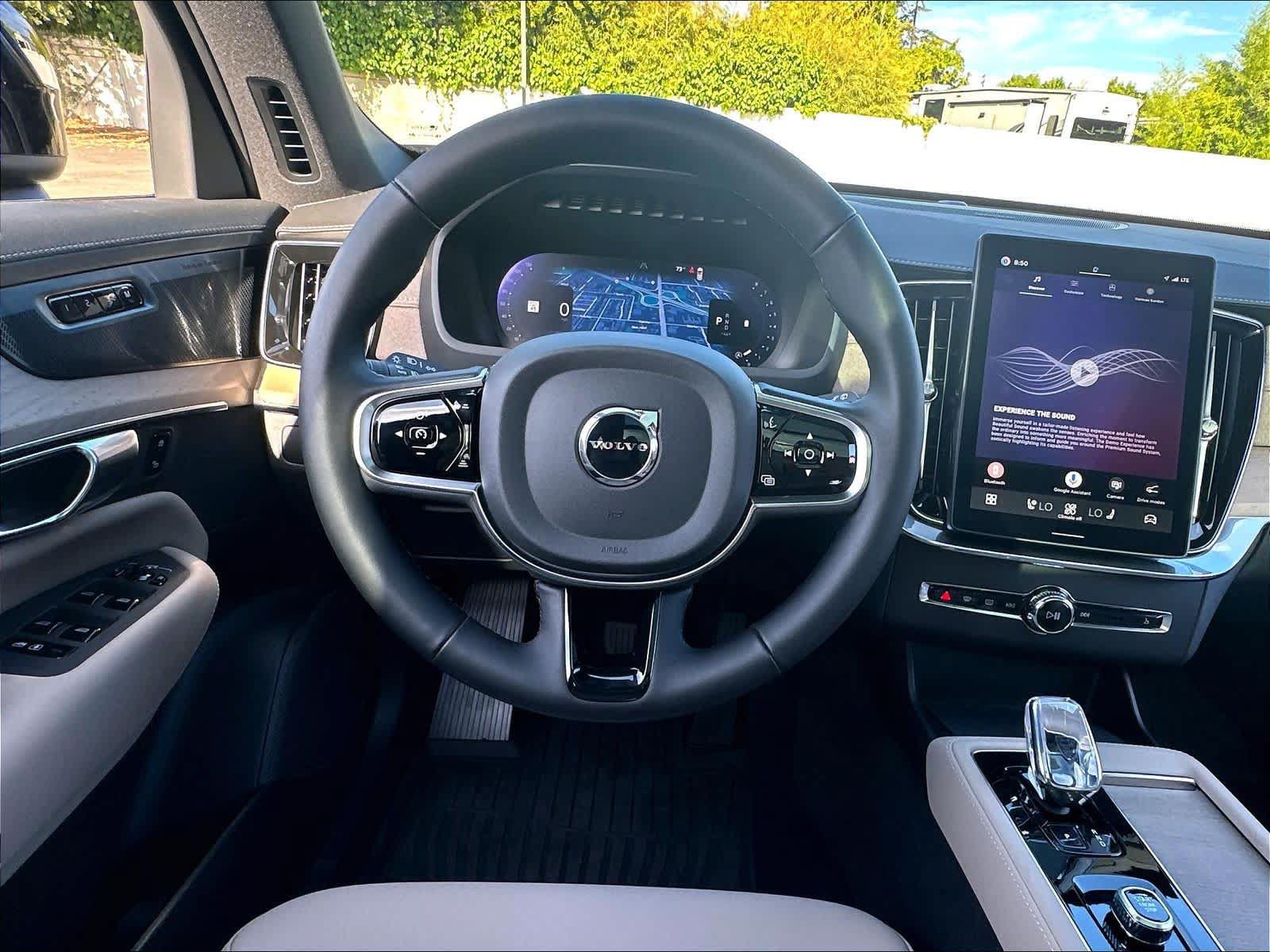 New 2027 Volvo XC90 B6 Plus AWD/4WD image 15